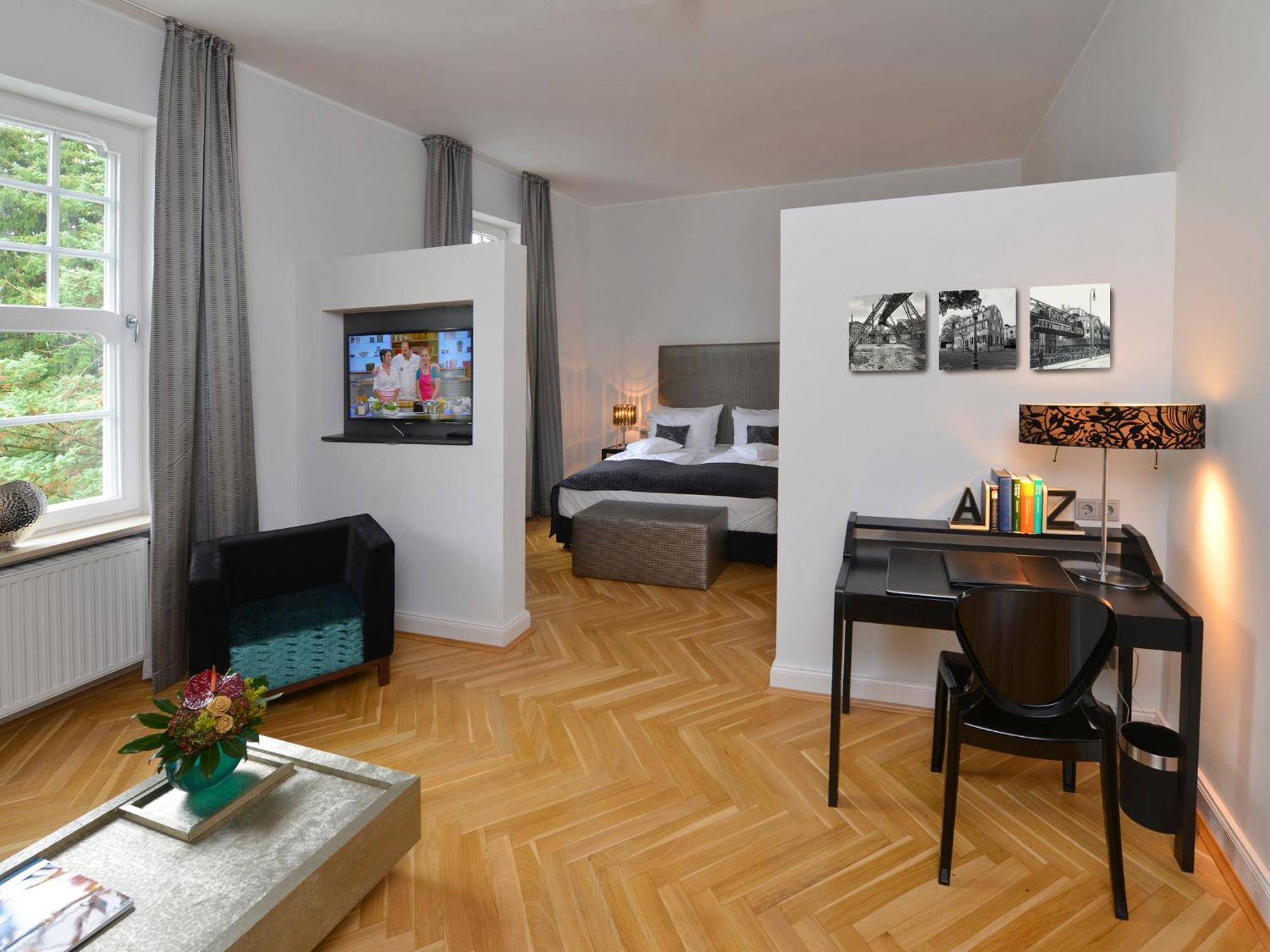 Park Villa Wuppertal Rum bild