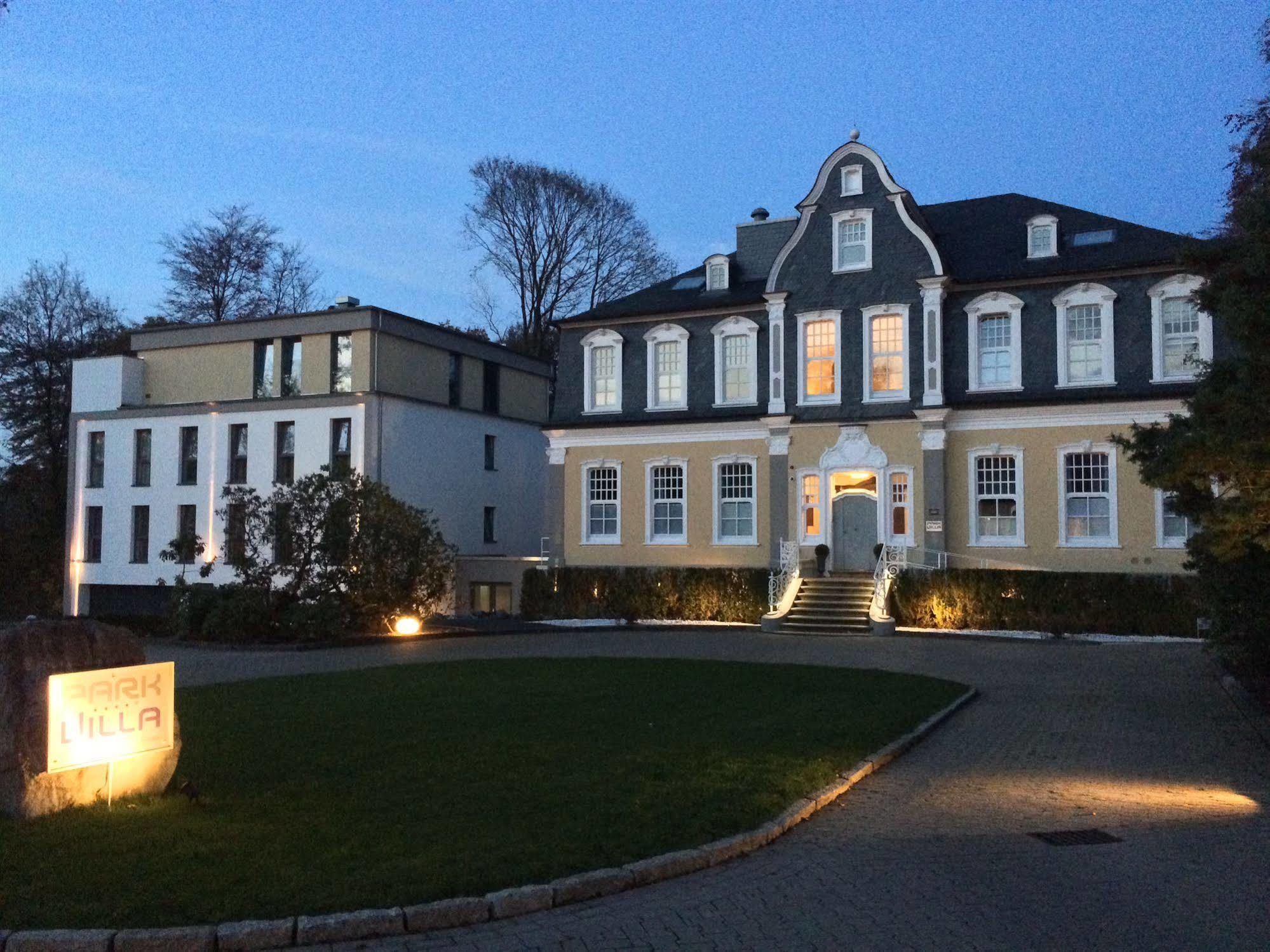 Park Villa Wuppertal Exteriör bild